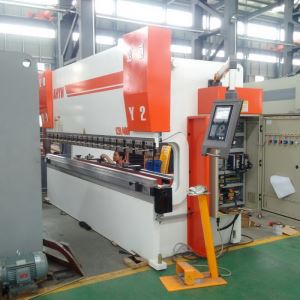 4M Yawei 4 Bremsen Achsen CNC-Presse
