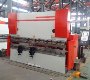 NC hydraulische Abkantpressen 100-Tonnen-