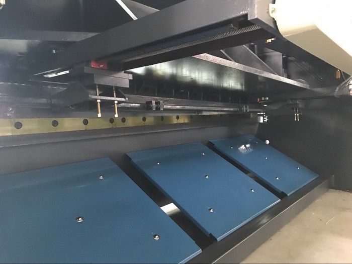 ball screw back gauge for Yawei 16mm steel plate cutting machines China 