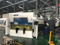 AHYW Yawei 100T 8ft CNC-Abkantpresse 4-Achsen
