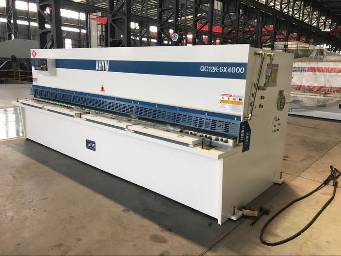 China QC12K NC Hydraulische Schere 4m Schneiden